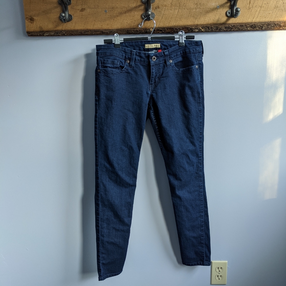 Guess Power skinny jeans. Size 29. EUC.